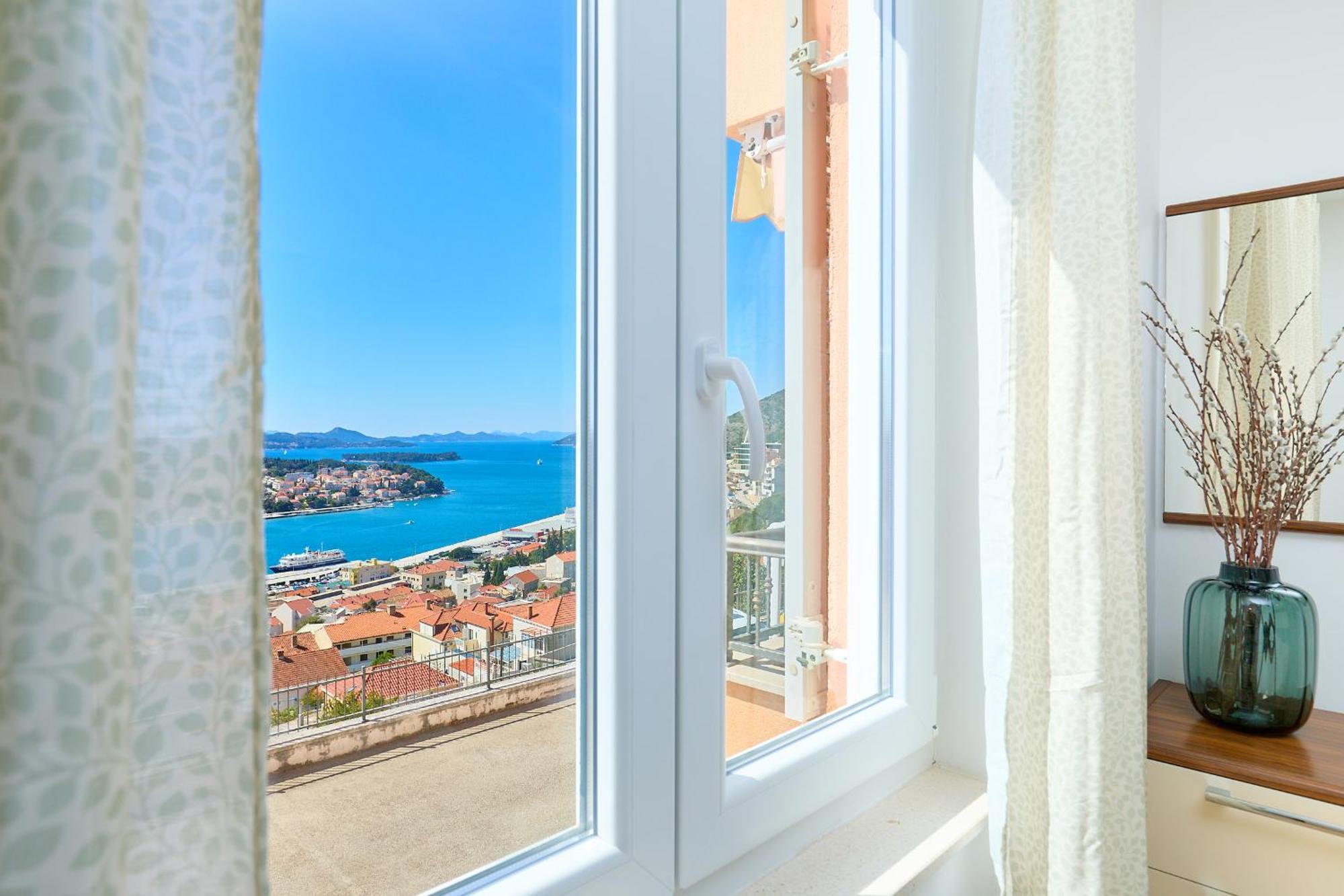 Apartment Sea View